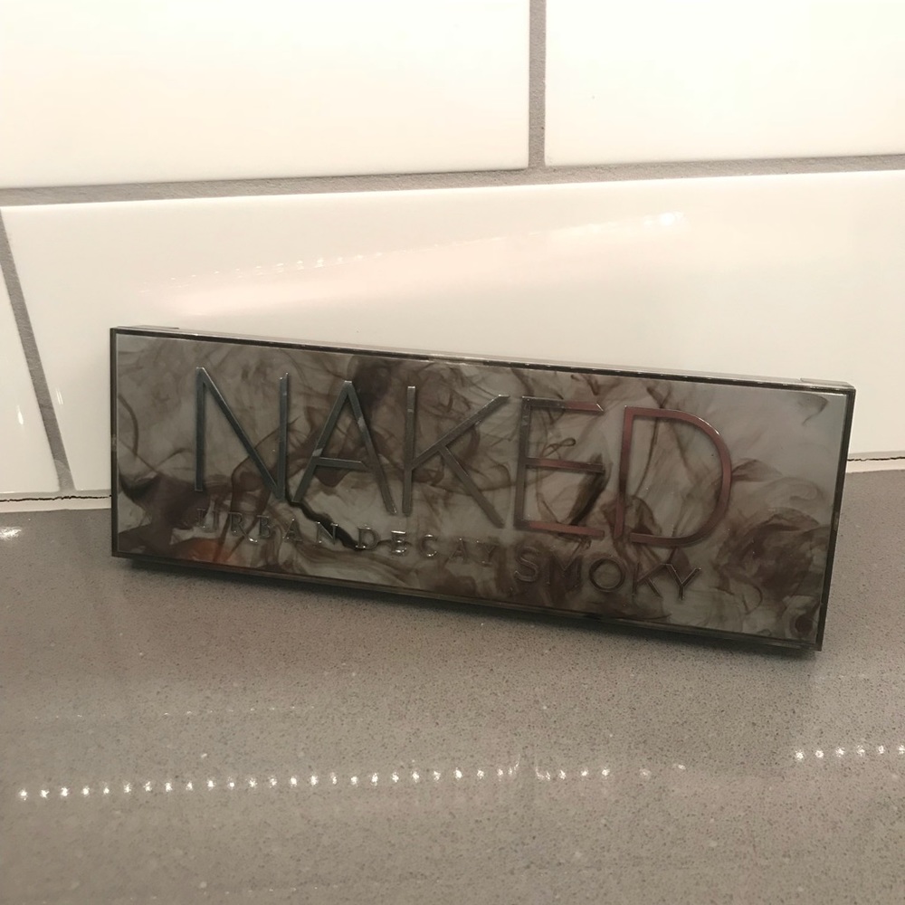 Urban Decay Naked Smoky Palette